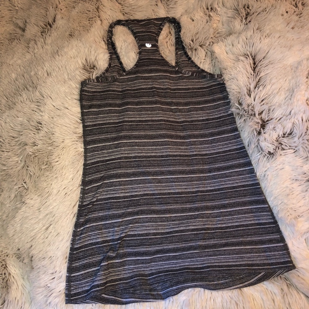 Lululemon size 6 Racerback tank